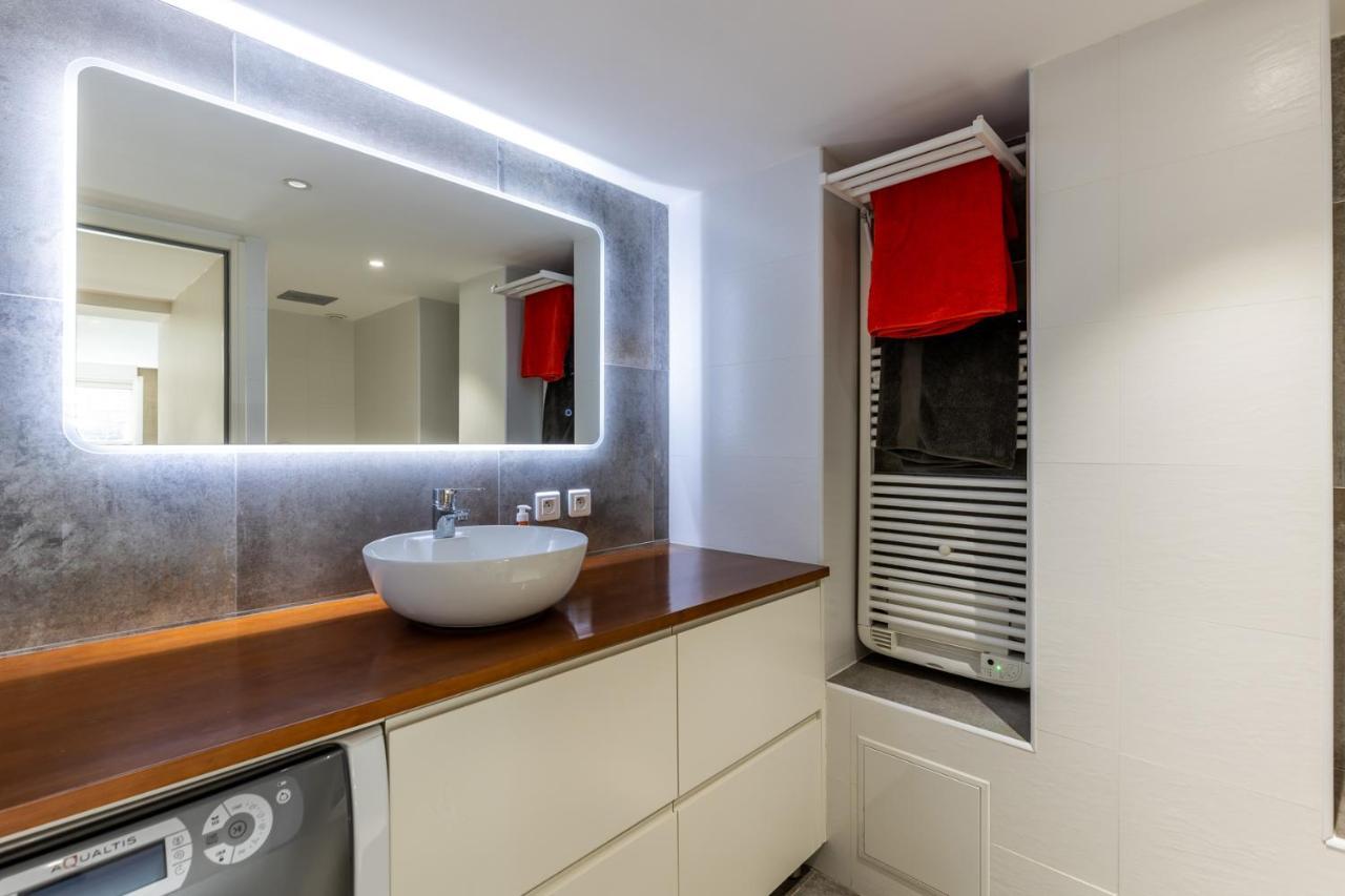 Appartement 50M2 Parfait Etat Avec Piscine Privee Bordeaux Exterior photo